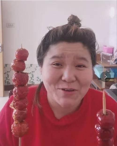 娱乐君吃瓜郭老师视频